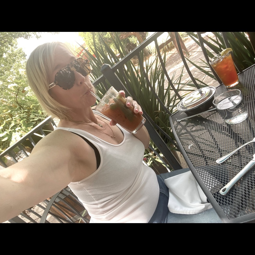 Meet your Posher, Lisa